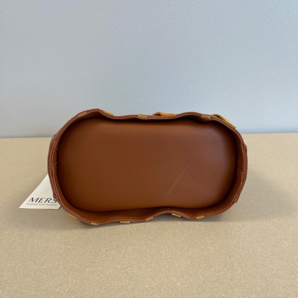 NWT Mersi Vegan Leather Kara Bucket Bag, Brown - Picture 6 of 7